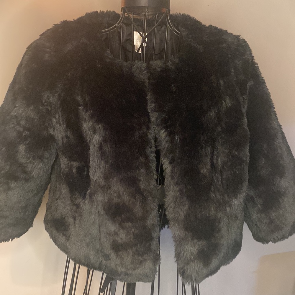Lauren Conrad small black faux fur cropped jacket